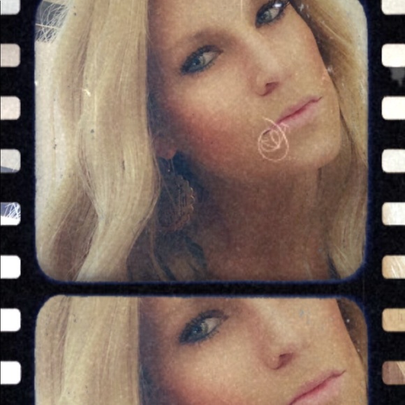 •Posher Lyndsay• - Picture 5 of 7